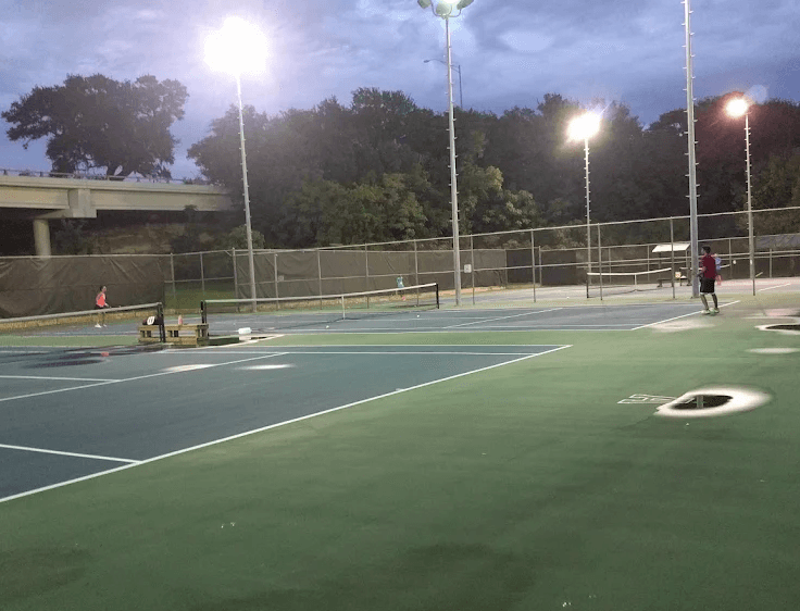 Austin High Tennis Center - Image 4